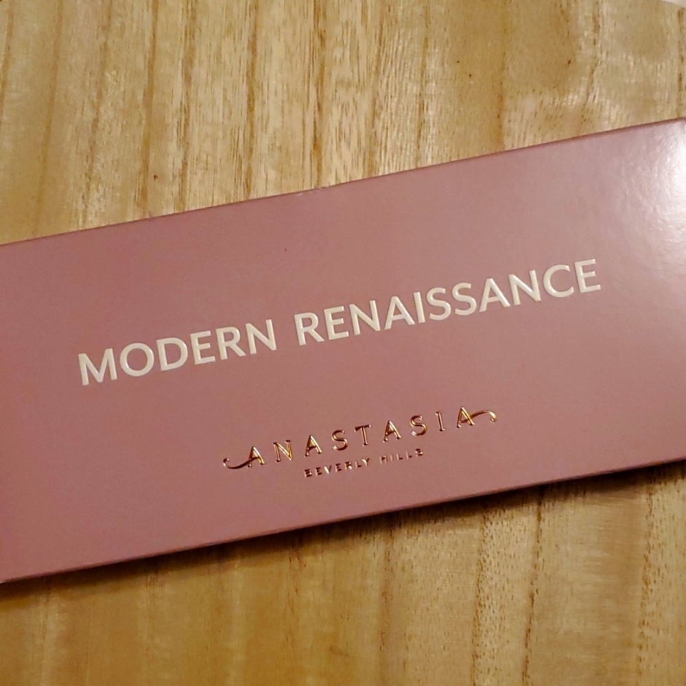 Anastasia Beverly hills Modern Renaissance eyeshadow palette